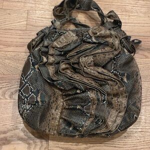 Stylish Snake Print Women's Bag